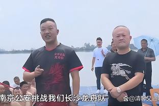 马卡：皇马有意在中卫位置引援，人选包括伊纳西奥和A-席尔瓦